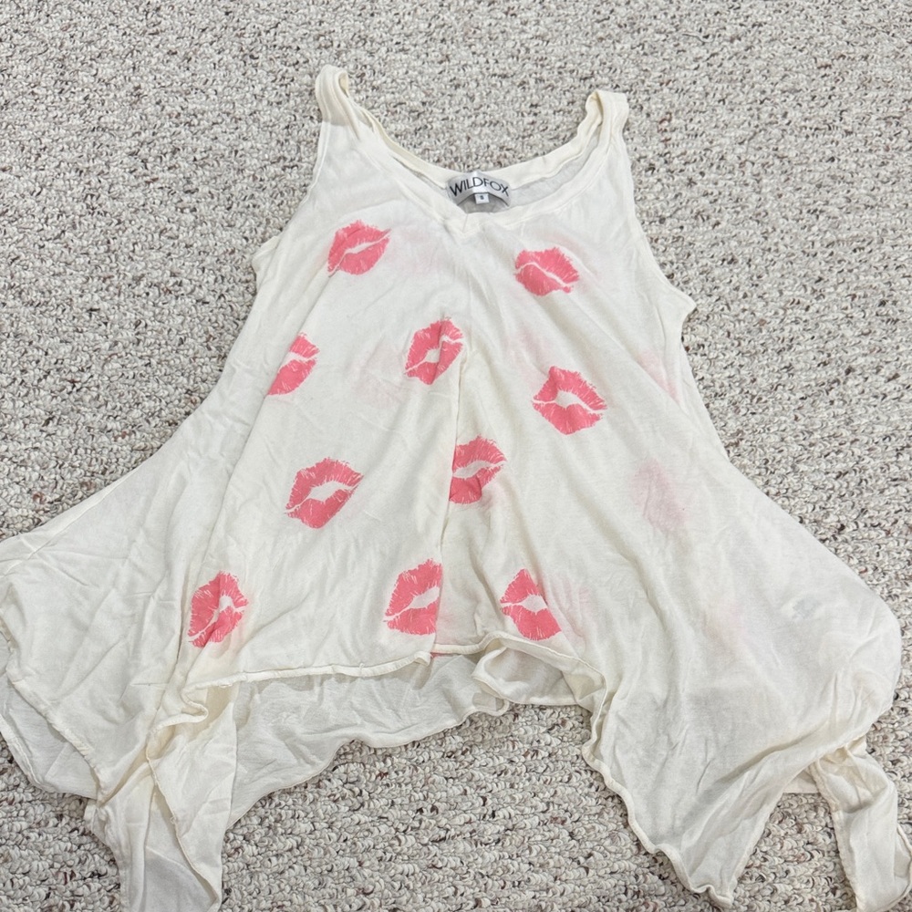 Wildfox Cream asymmetrical Tank with Pink Lip Prints